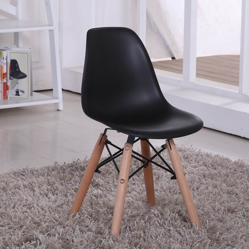 Bộ 2 ghế eames, ghế cafe, ghế ăn màu đen GA01