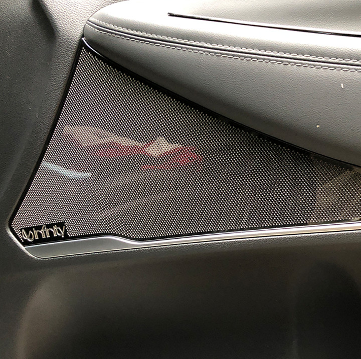 Ốp trang trí, bảo vệ màng loa dành cho xe Hyundai Santafe 2019 -2020 vân phay xước