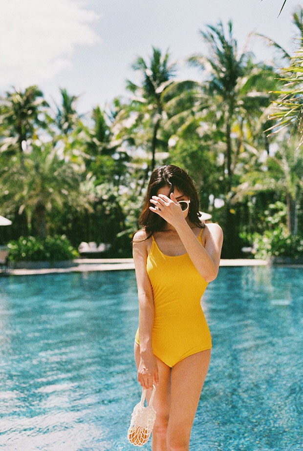 [CÓ SẴN + HÌNH CHỤP THẬT] Bikini 1 mảnh, Bodysuit khoét lưng màu vàng mustard sexy