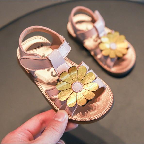 sandal bé gái size 21-30 hoa cúc da mềm