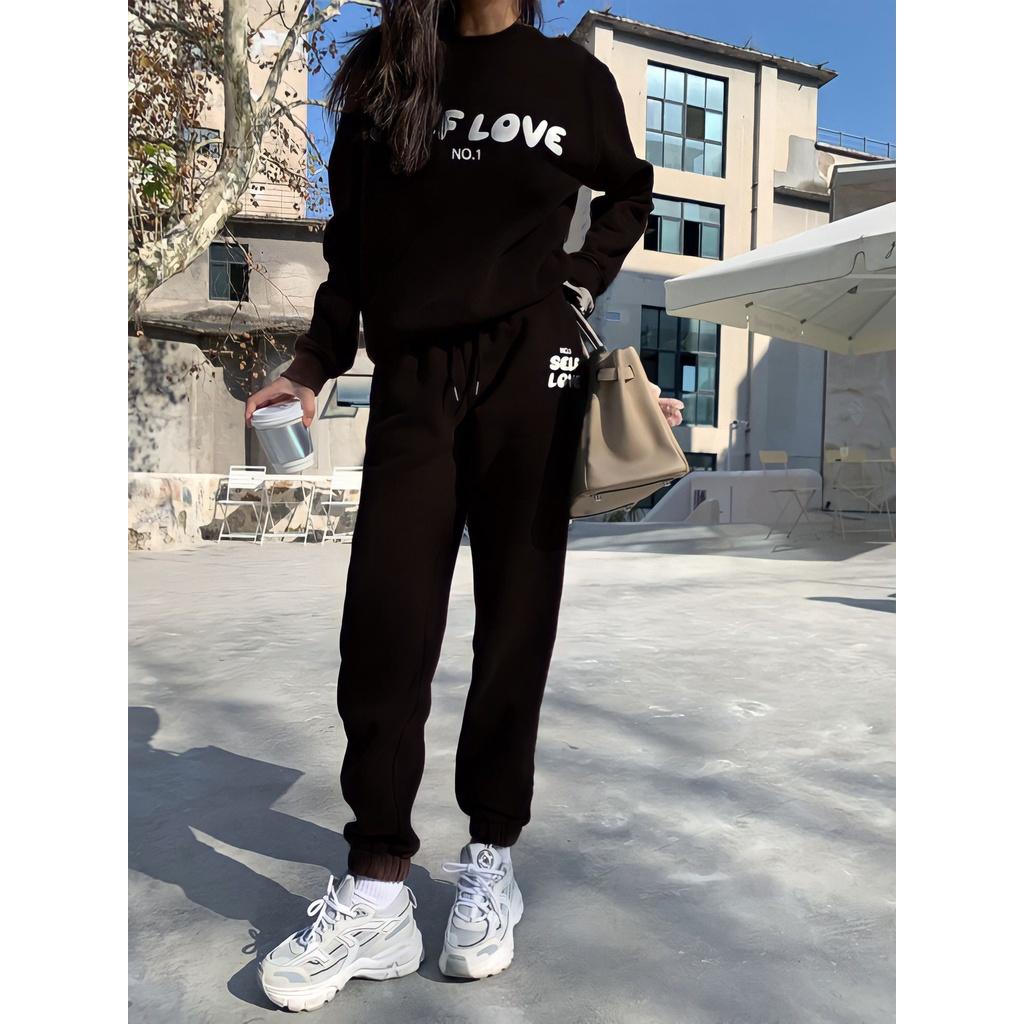 Set Áo Sweater Nỉ SELF LOVE Nữ Kèm Quần Jogger Đen