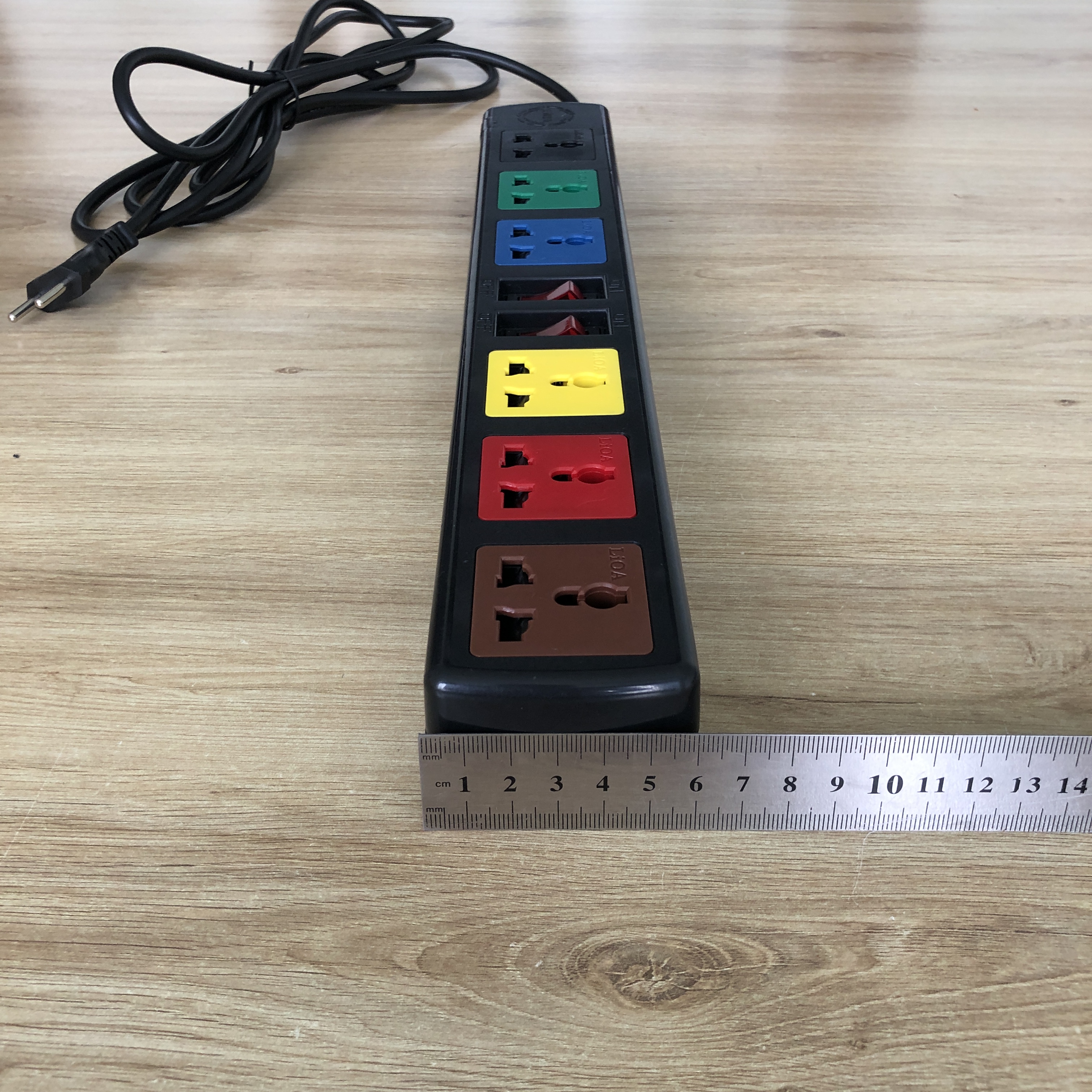 Ổ cắm điện lioa, 6 phích cắm, 3 chấu, dài 3m