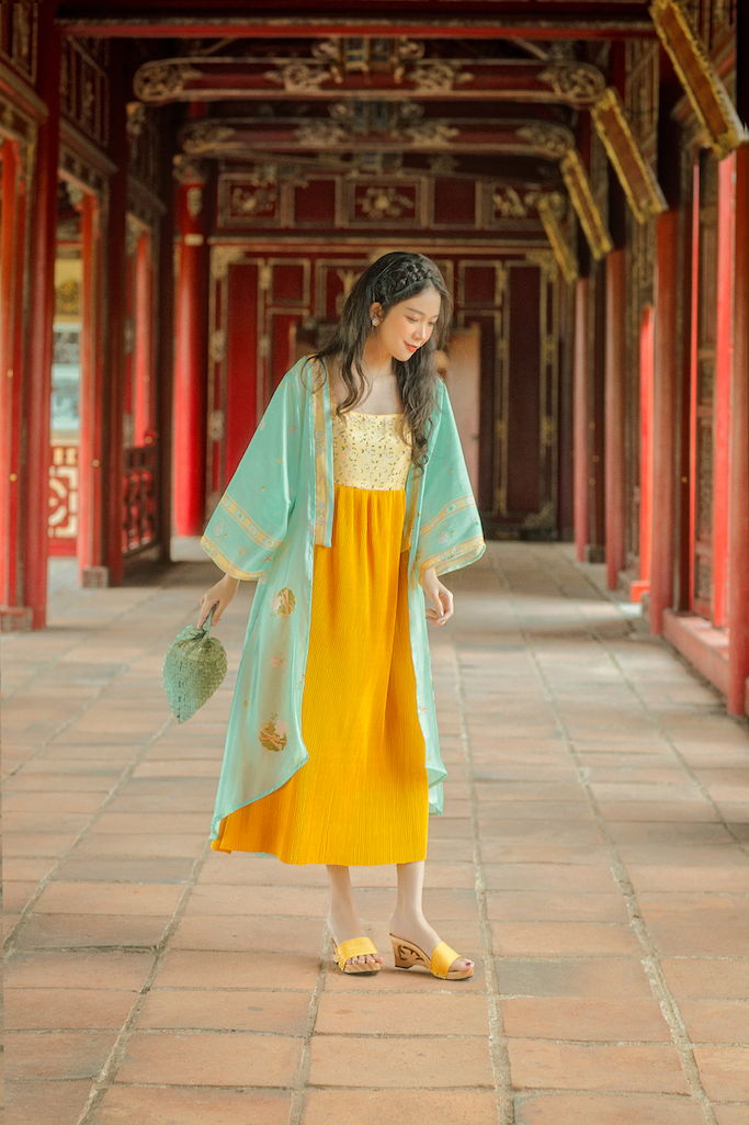 Sumire Store Áo khoác in Hoa Niên Ca - Xanh ngọc