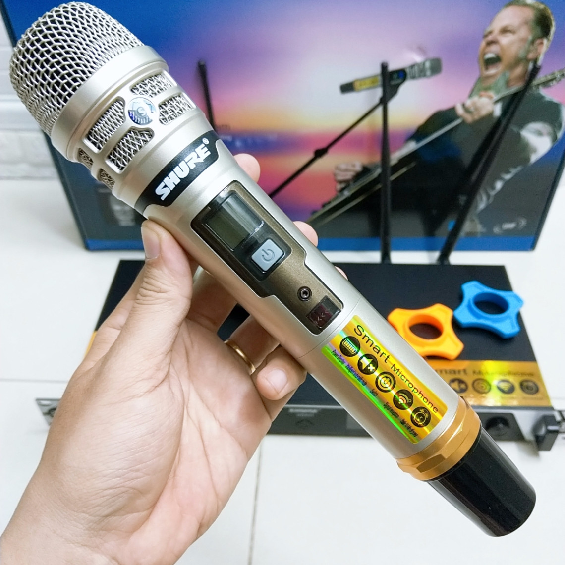 Micro Shure UGX21 2019 Karaoke Không Dây Gia Đình Main Đỏ IC - Hàng Nhập Khẩu
