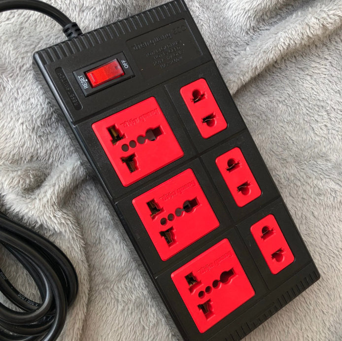 Ổ cắm Điện Quang ECO ĐQ ESK 5BR 6ECO (6 Lỗ, dây dài 5m, màu đen đỏ)