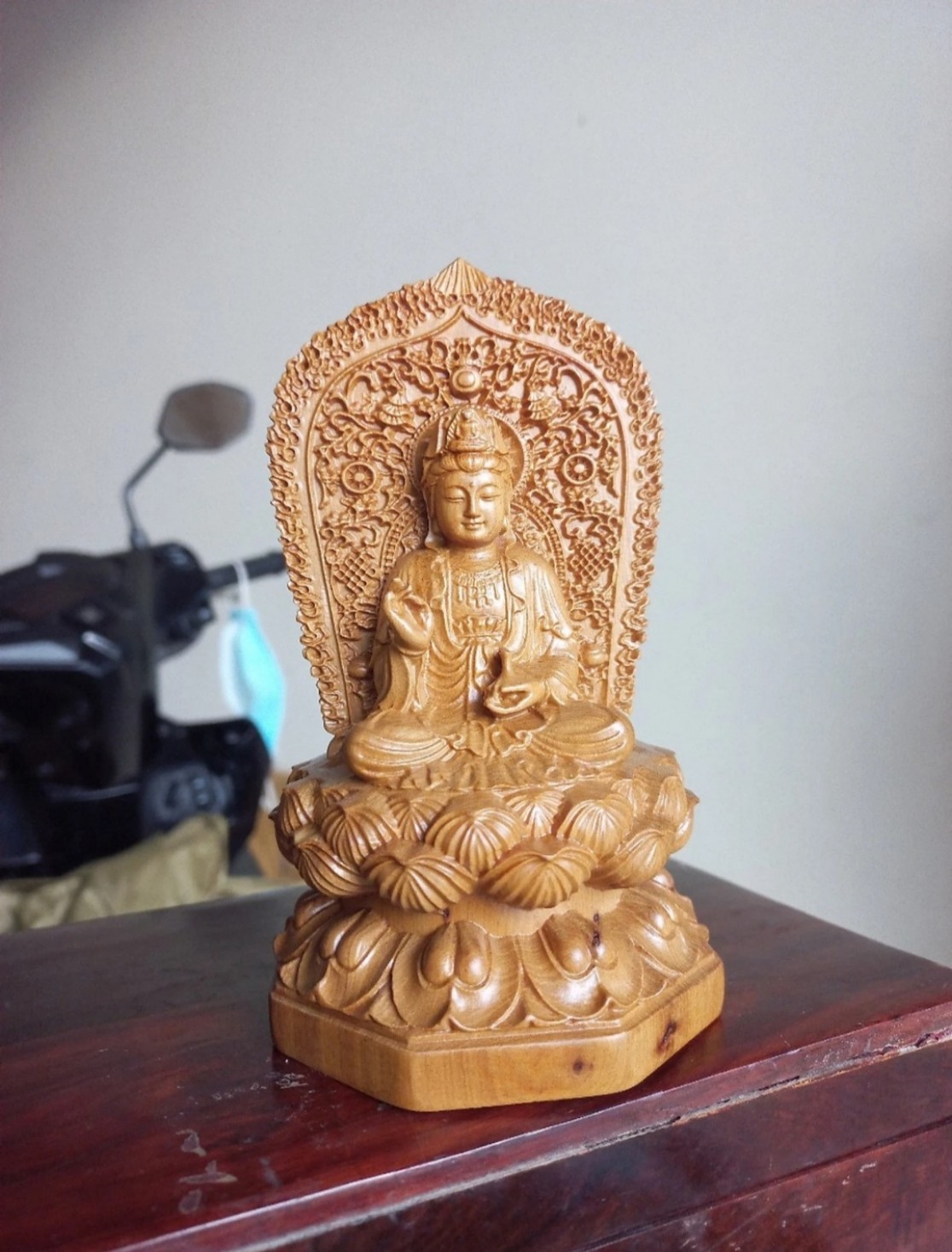 Tượng Phật Bà Quan Thế Âm 2 Mặt Trước Sau,để xe hơi ,bàn làm việc - Gỗ Bách Xanh