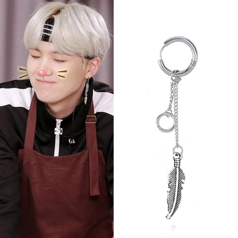 Khuyên tai thời trang dành cho fan hâm mộ V BTS xỏ tai