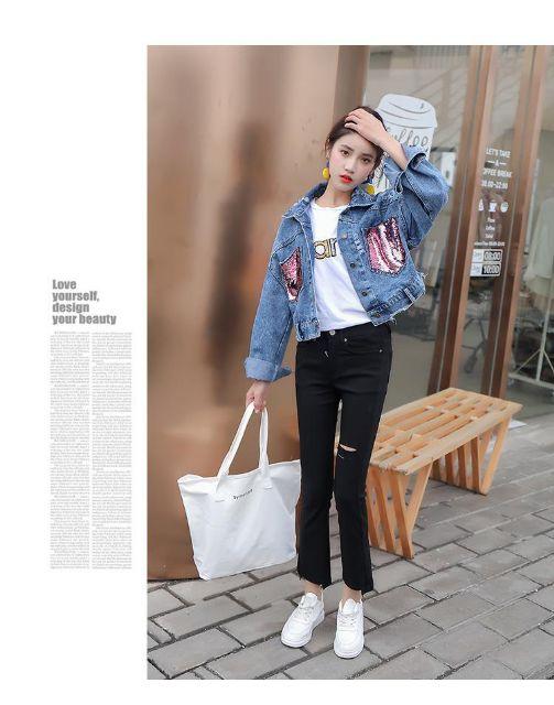 ÁO KHOÁC JEANS PHỐI TÚI ĐÍNH KIM SA