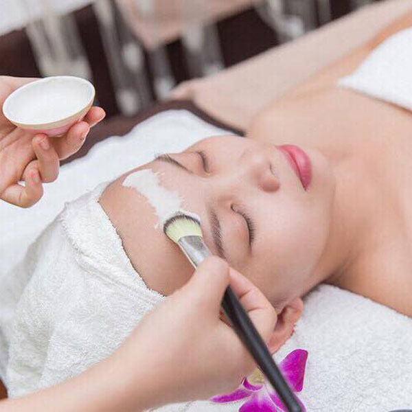 Thanh Thanh Spa - Tắm Trắng Body & Facial Bằng Pha Lê Tuyết Kết Hợp Máy Phi Thuyền (Miễn Tip)