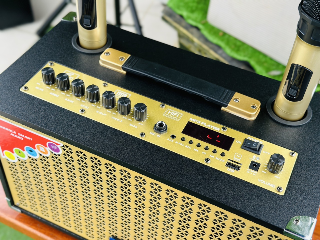 Loa Di Động Karaoke MTMAX B552 PLUS Viền Sắt Bass15 Chỉnh Bass, Treble, Delay, Echo Đa Dạng Cổng Kết Nối Âm Thanh Chân Thực Chi Tiết. HÀNG CHÍNH HÃNG