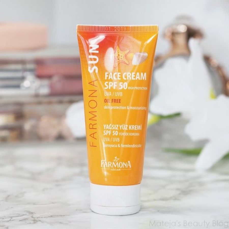 Kem Chống Nắng Kiềm Dầu Farmona Sun Face Cream Oil Free Spf 50