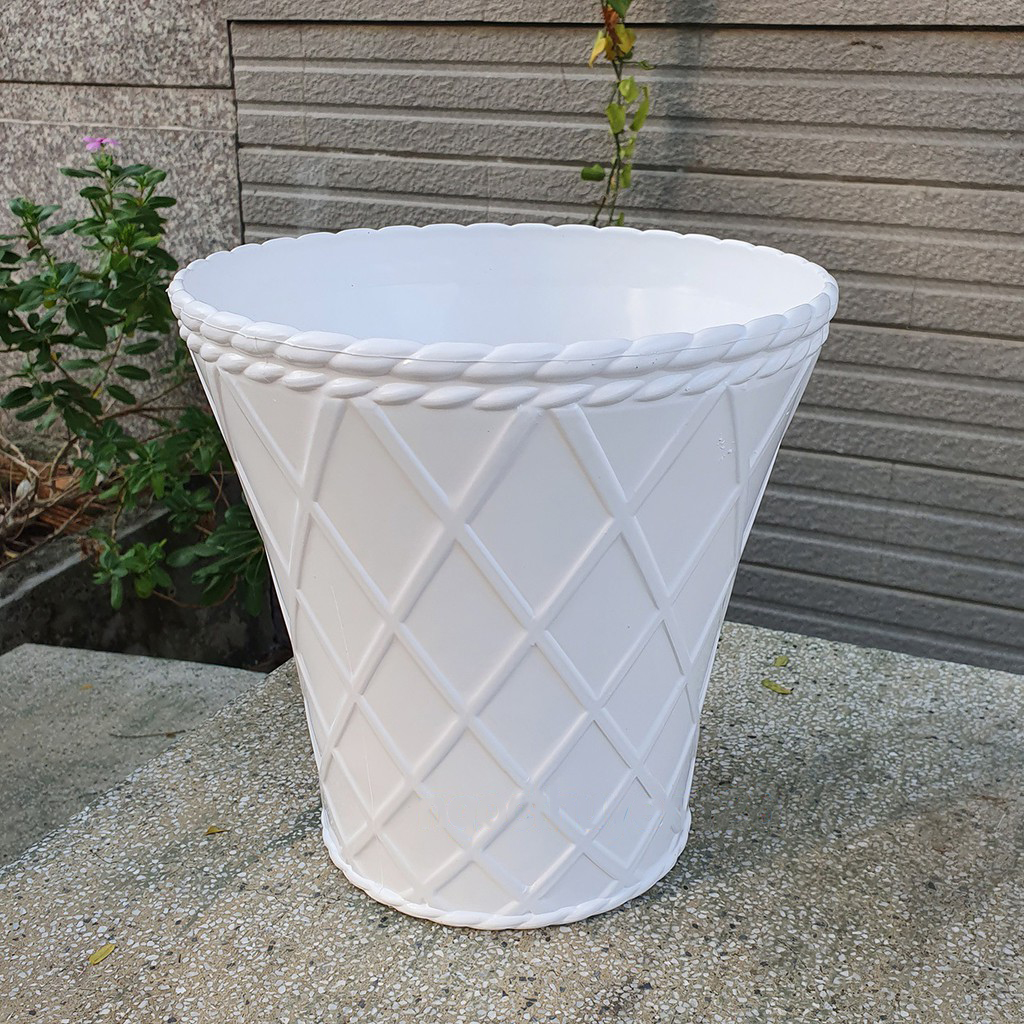 Bộ 04 chậu caro trồng hoa kiểng màu trắng nhựa dày đẹp size nhỏ 22x22x15cm