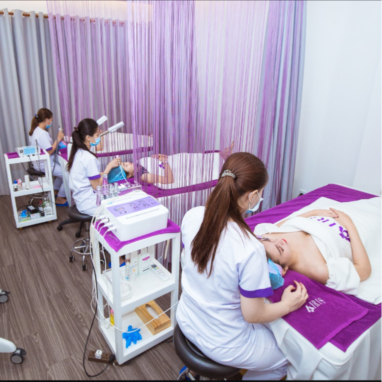 Liệu trình 12 bước điều trị mụn bằng công nghệ cao trị giá 800.000 VND tại Viện thẩm mỹ Công Nghệ Cao IRIS