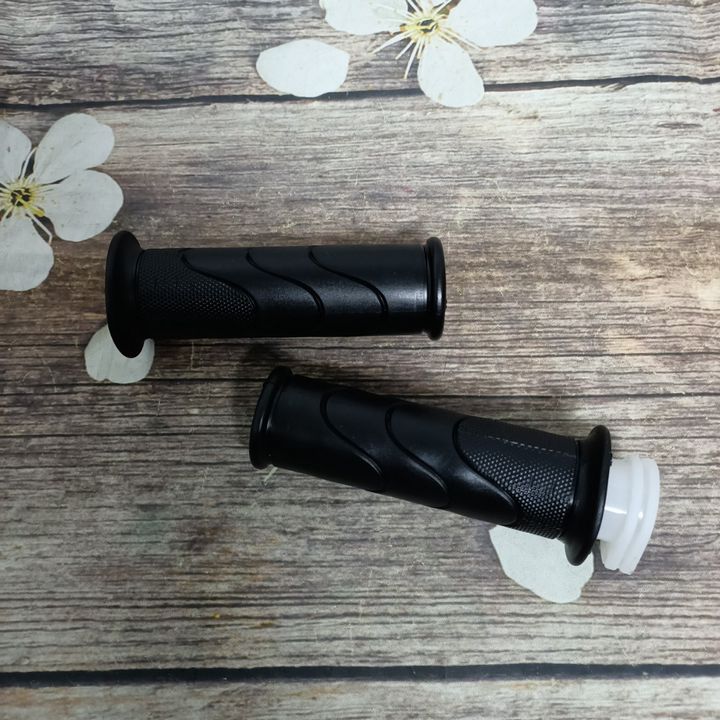 {GIÁ CỰC TỐT} Đôi tay cầm dành cho xe Wave anpha, Wave S110, Vision &amp; LEAD - Chất liệu cao su, cho bạn cảm giác lái xe an toàn - TKA-8492