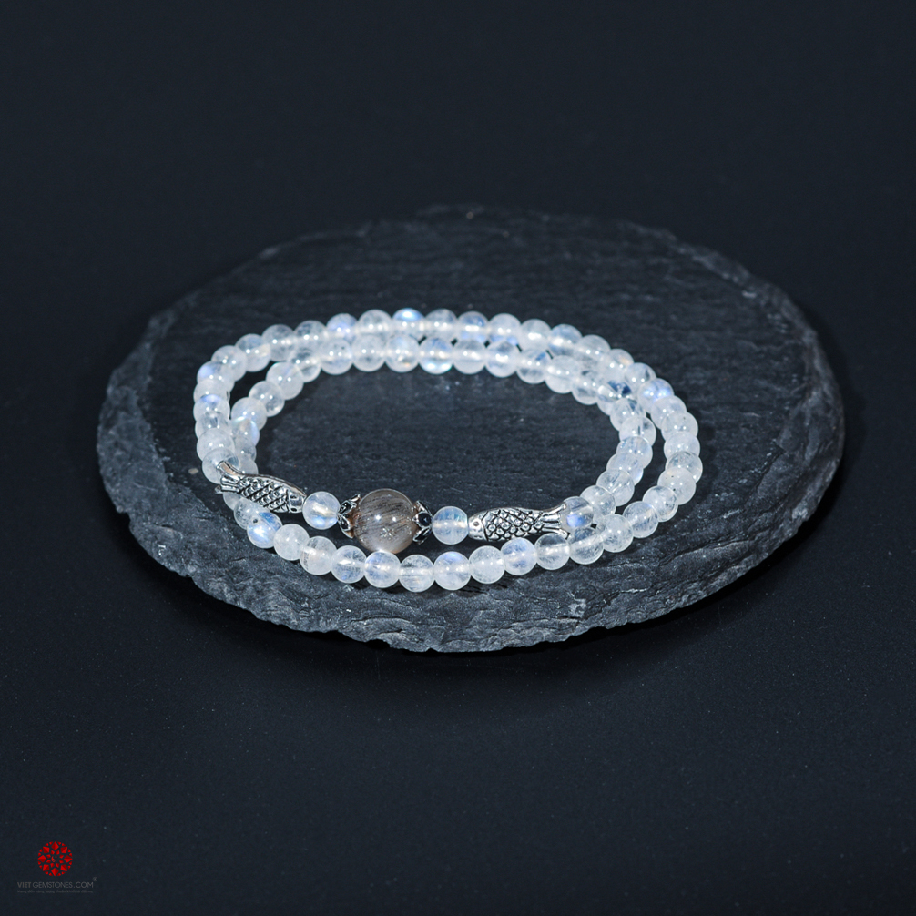 Vòng tay đá mặt trăng Moonstone 5mm tự nhiên quấn 2 lines phối charm bạc thời trang - Hợp mệnh Kim, Thủy | VietGemstones