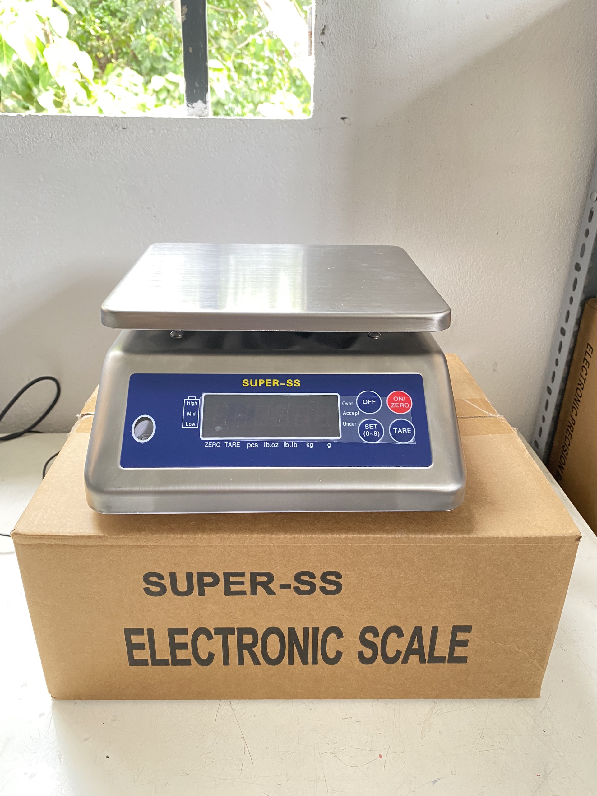 Cân điện tử Thủy Sản Mức cân 15kg độ đọc 2g, cân thủy sản hiện đại chính xác đến từng gram