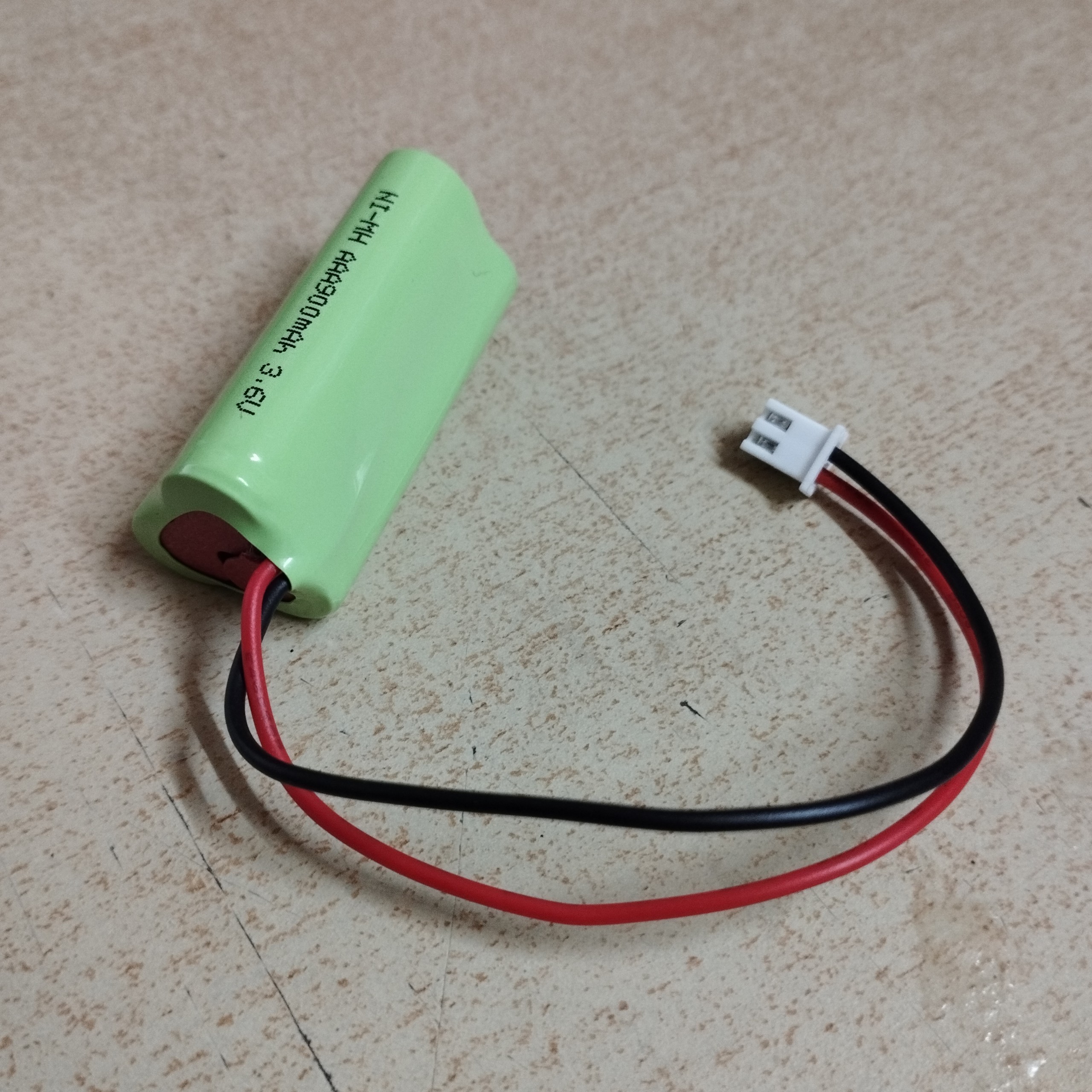 Pin sạc xếp chồng tam giác điện áp 3.6V dung lượng 900mah