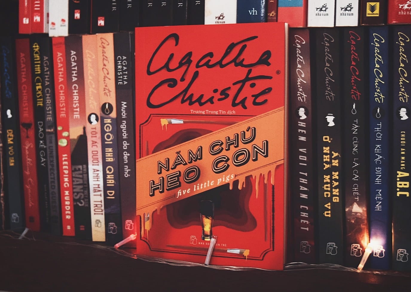 Sách Năm Chú Heo Con - Agatha Christie