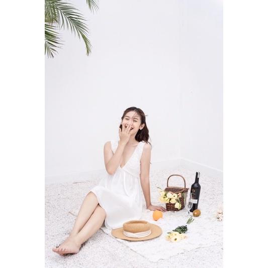 Váy xẻ ngực đính trai phối voan hàng thiết kế vnd0522v10 by germe