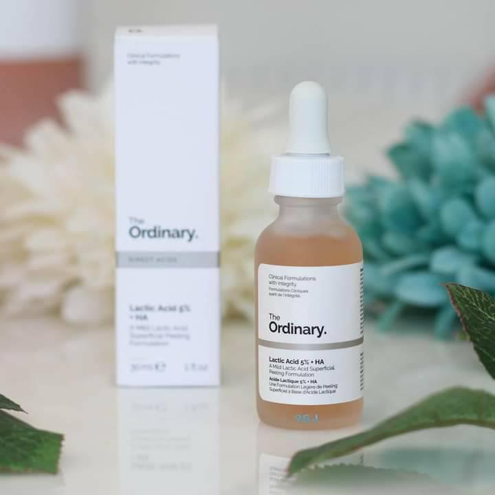 Serum tẩy da chết hóa học The Ordinary Lactic Acid 5%+ HA(Tặng hộp phấn mắt lameila màu ngẫu nhiên)