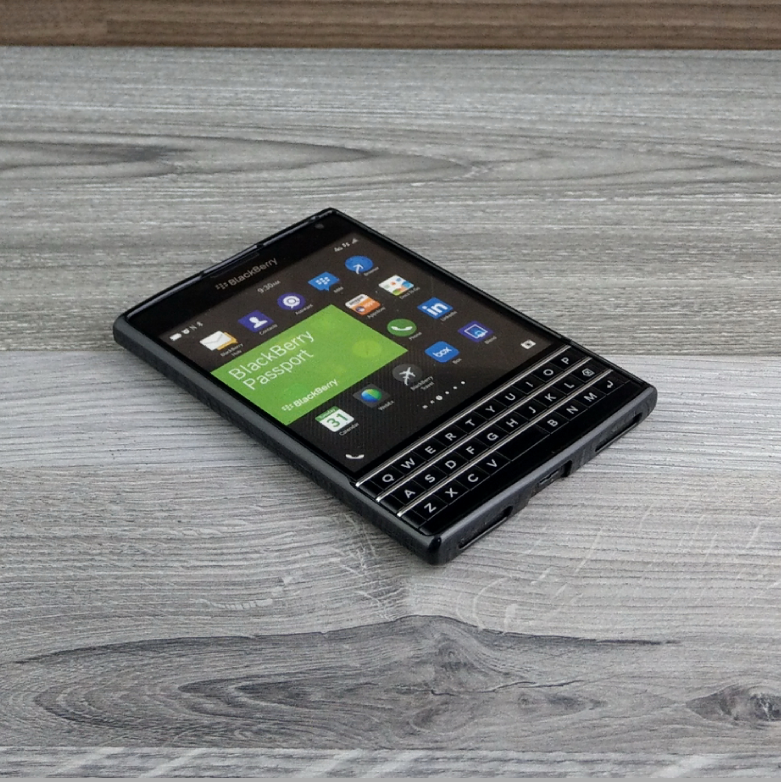 Ốp Lưng dành cho Blackberry Passport Q30 Dẻo Màu Đen