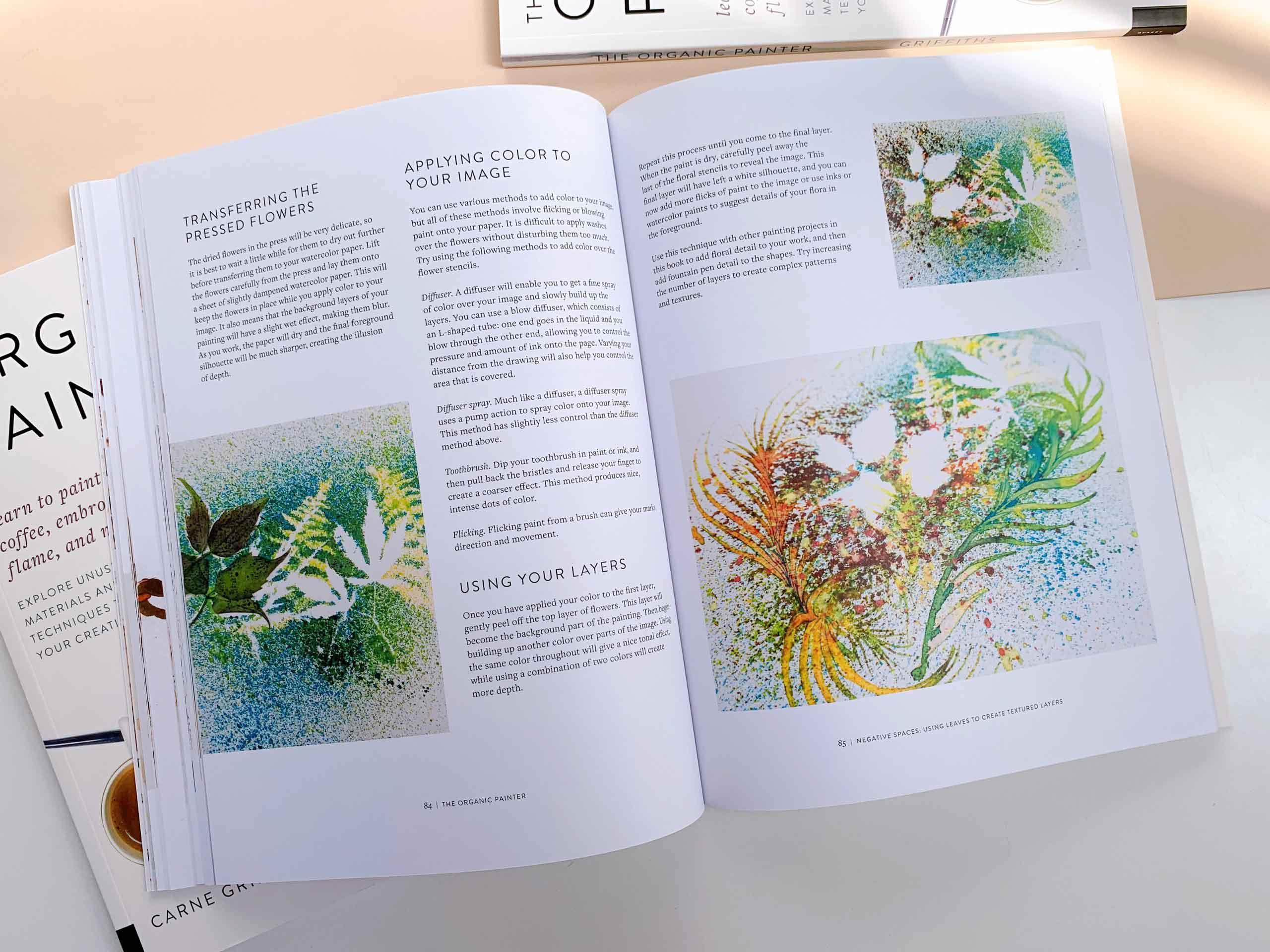 The Organic Painter : Learn to paint with tea, coffee, embroidery, flame, and more