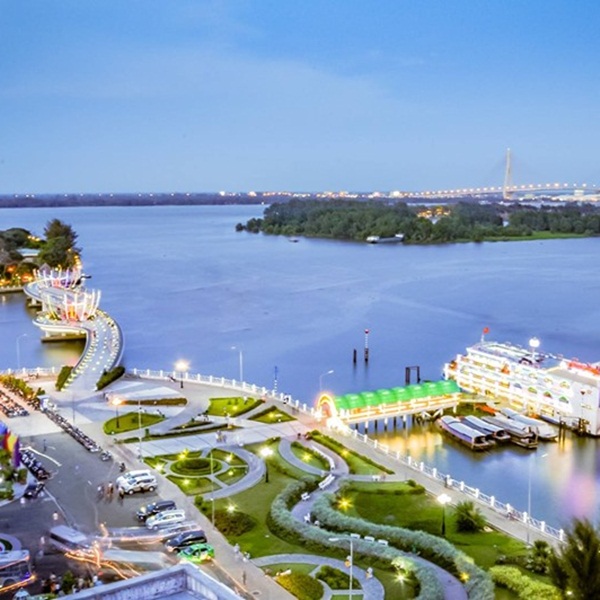 TTC Premium Hotel Cần Thơ 4* - Ngay Bến Ninh Kiều, Có Buffet Sáng, Hồ Bơi, Khách Sạn Vị Trí Thuận Tiện Tham Quan