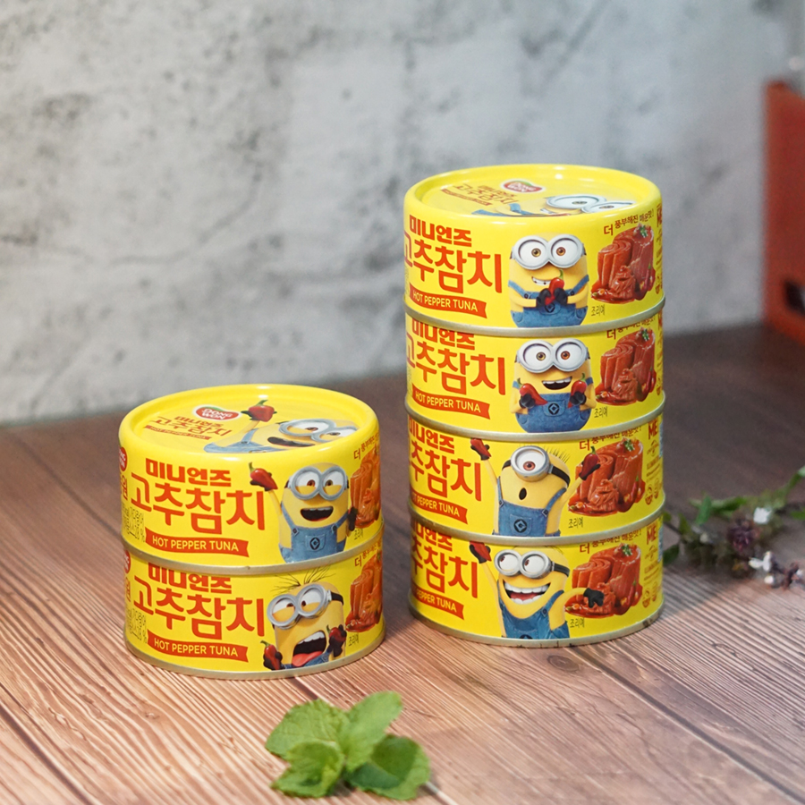 Cá ngừ hộp Dongwon vị ớt cay Evil Minions