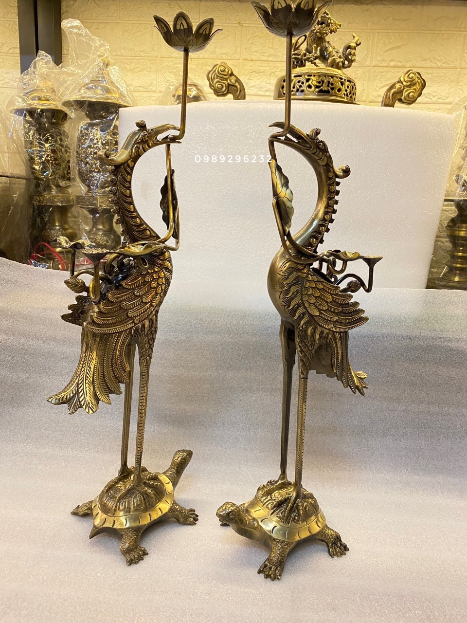 Đôi hạc thờ bằng đồng vàng, hạc đồng thờ cúng cao 45cm
