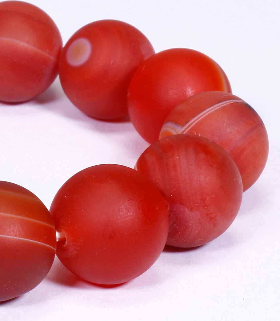 Vòng tay phong thủy đá mã não đỏ nhám mệnh hỏa, thổ - Ngọc Quý Gemstones