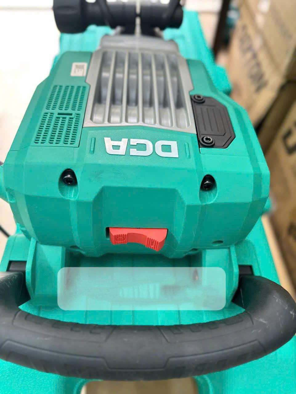 MÁY ĐỤC BÊ TÔNG 1700W AZG16 DCA- HÀNG CHÍNH HÃNG