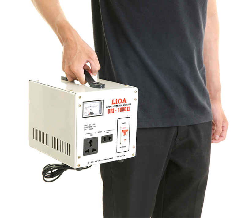 Ổn áp lioa 1kva DRI - 1000II dây đồng 100%