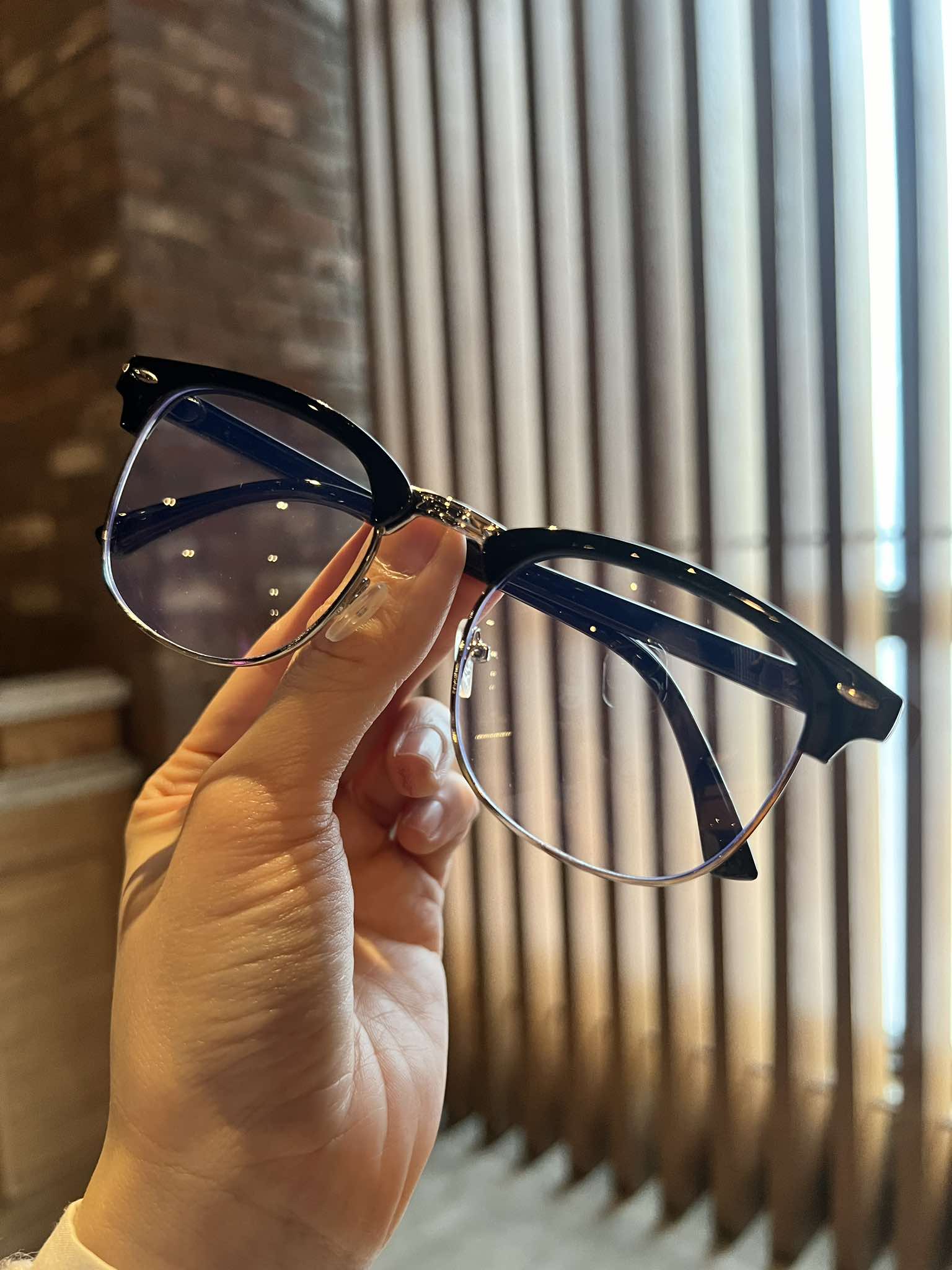 Kính gọng Clubmaster kiểu dáng cổ điển cho nam nữ