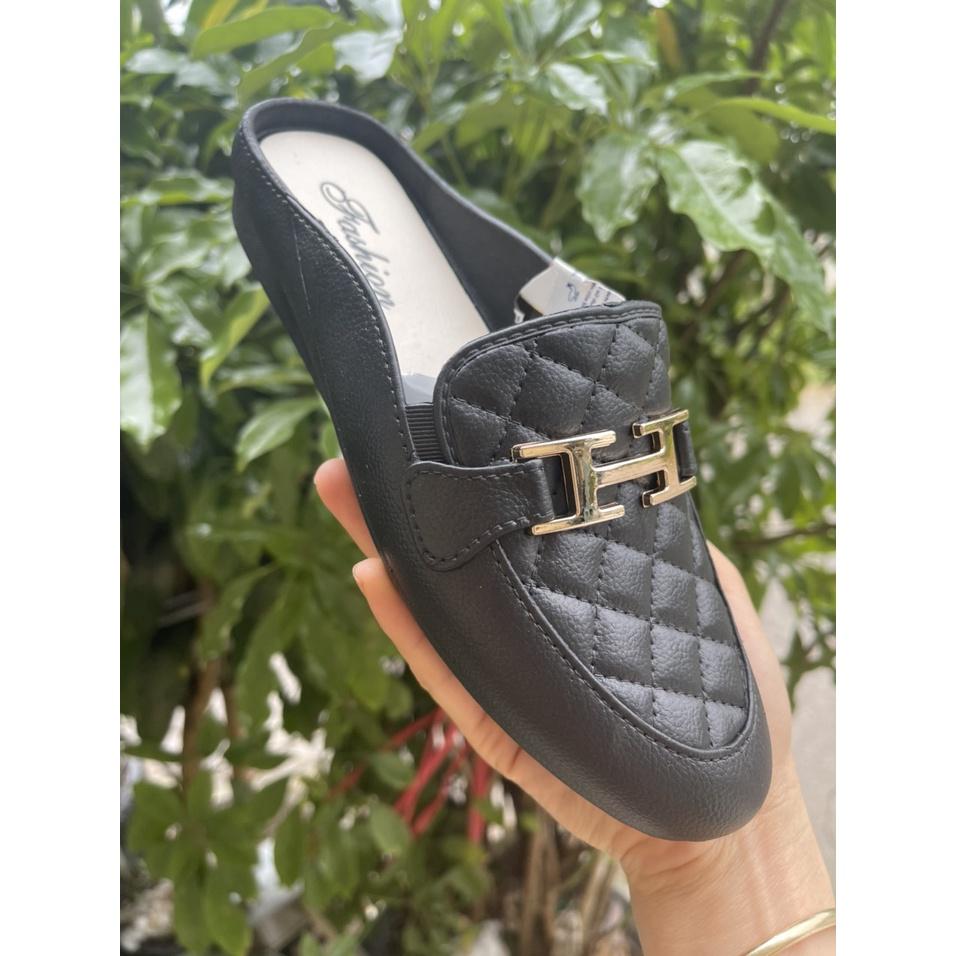 Dép Sục Nữ Nhựa Màu Đen Chịu Nước , Trẻ Trung 1609H