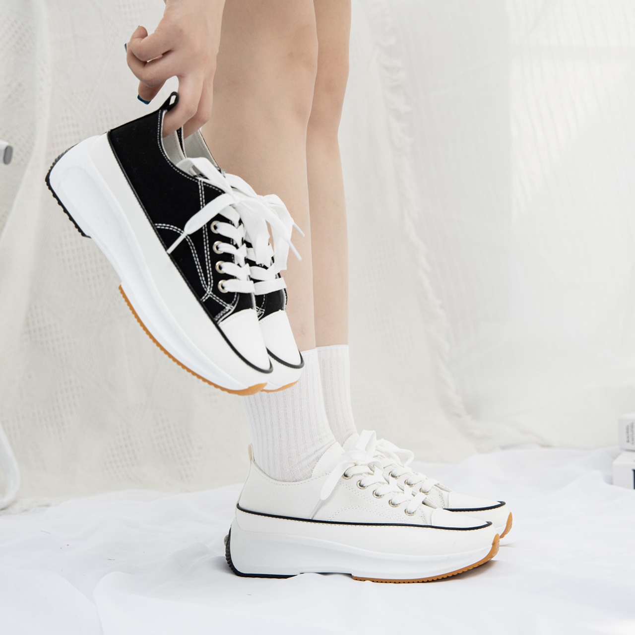 Giày Thể Thao Nữ thời trang MWC giày sneaker đế cao cá tính siêu HOT NUTT- 0575