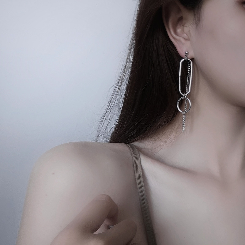 Bông tai khuyên tai nam dài xỏ lỗ