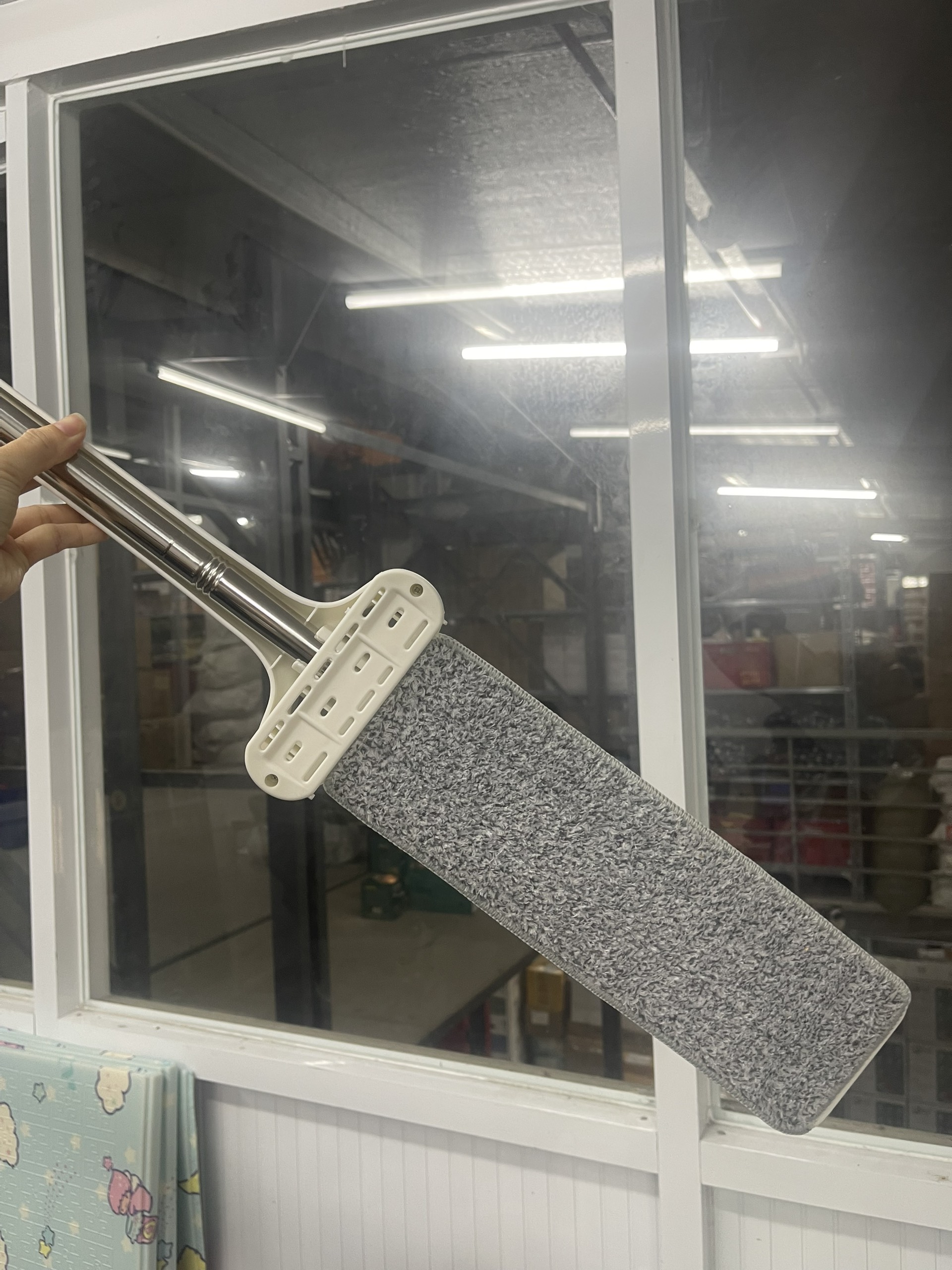 Cây Lau Nhà Vắt Phẳng Xanh 42cm