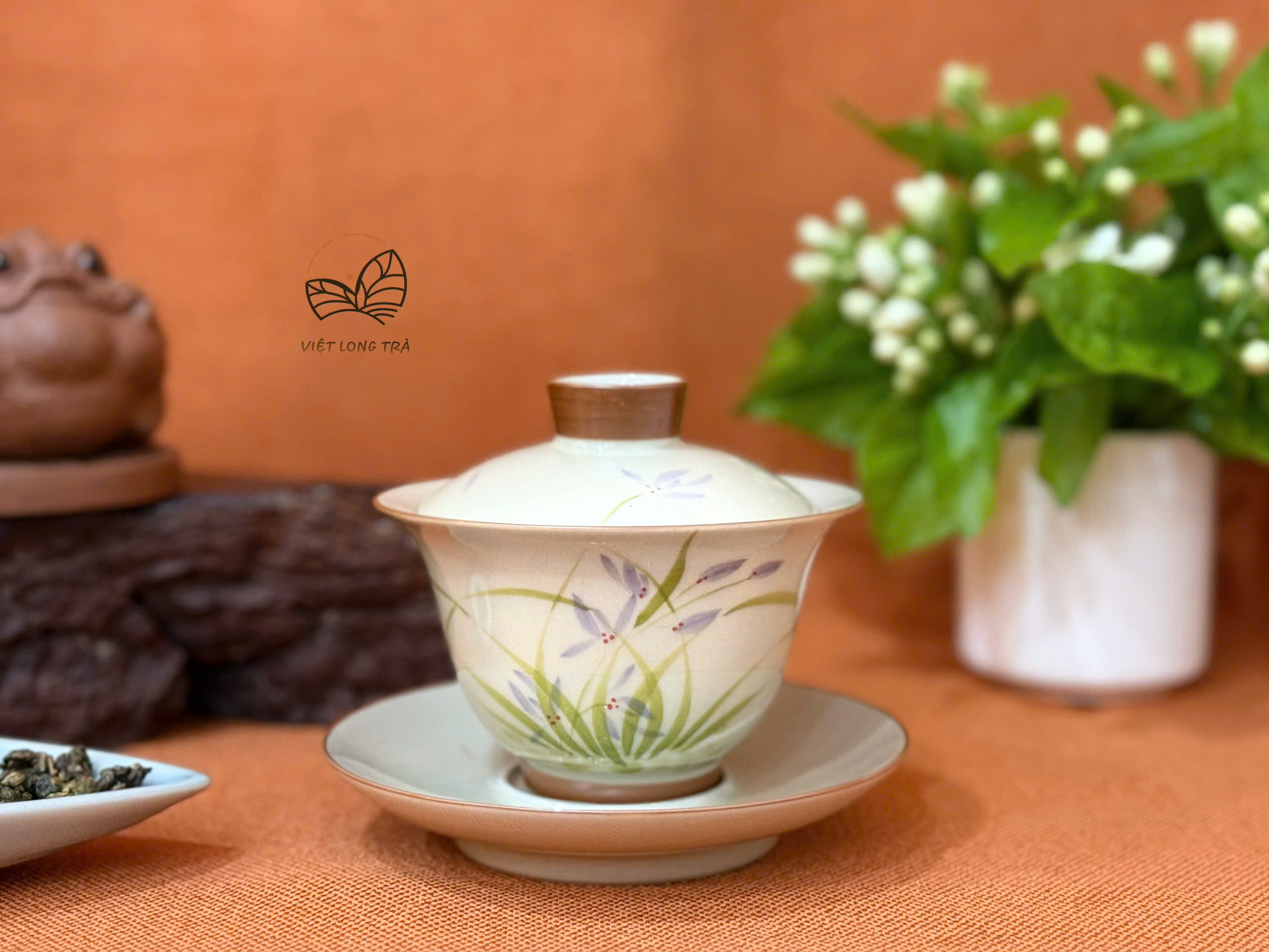 CHÉN KHẢI PHA TRÀ HỌA TIẾT HOA LAN VẼ TAY - DUNG TÍCH 145ML - GAIWAN