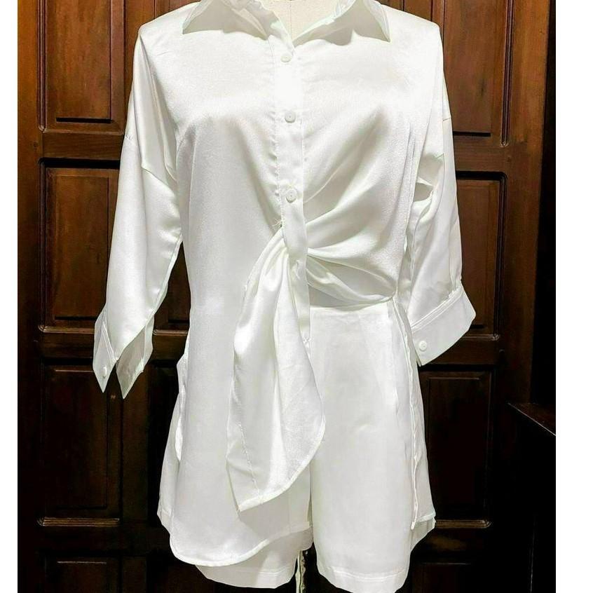 Set Đồ Nữ, Áo Sơ Mi Form Rộng Phối Quần Short Lưng Thun Sau Chất Lụa 2 Lớp Hàng Cao Cấp Siêu Xinh.