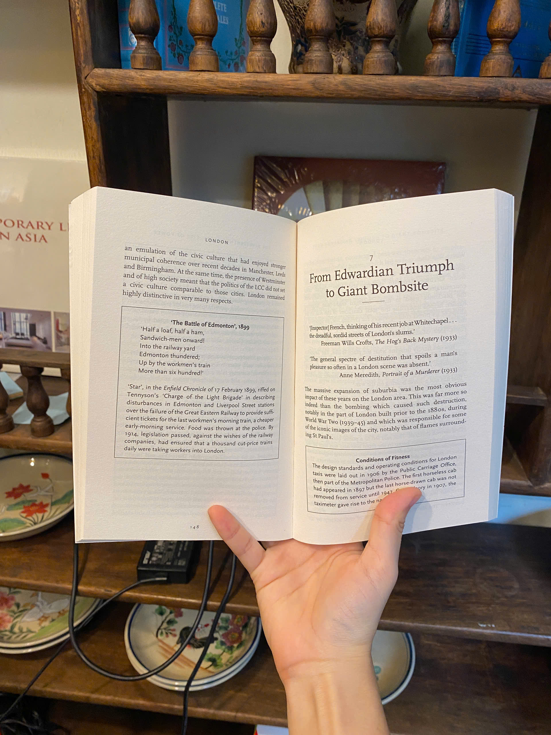 Sách - A Brief History of London by Jeremy Black | History Nonfiction / Ngoại văn Nhập khẩu