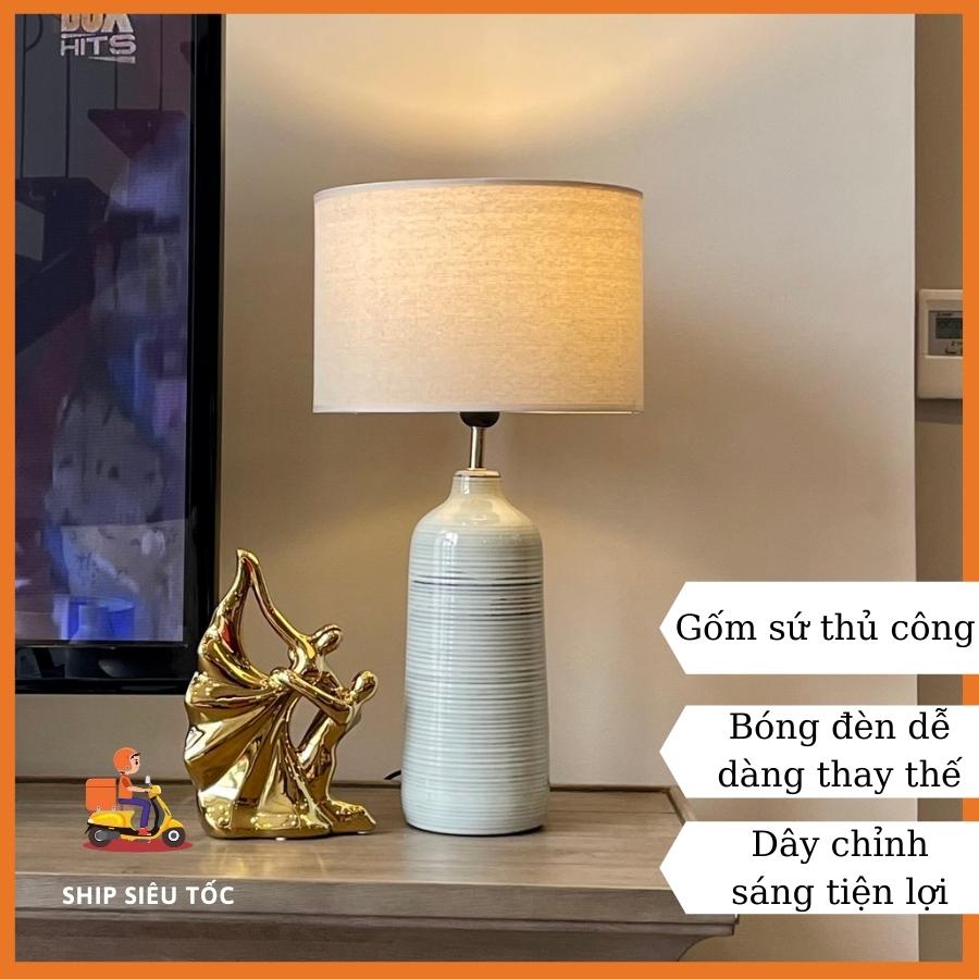 Đèn ngủ để bàn trang trí phòng khách gốm sứ màu xanh ngọc vân cổ điển cao 58 cm DS-TL9866