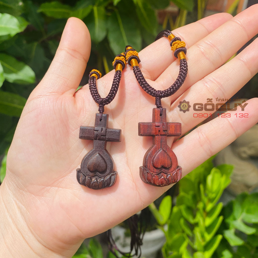 Thiên Tâm Đạo đế hoa sen gỗ trắc đỏ - cao 3.7cm