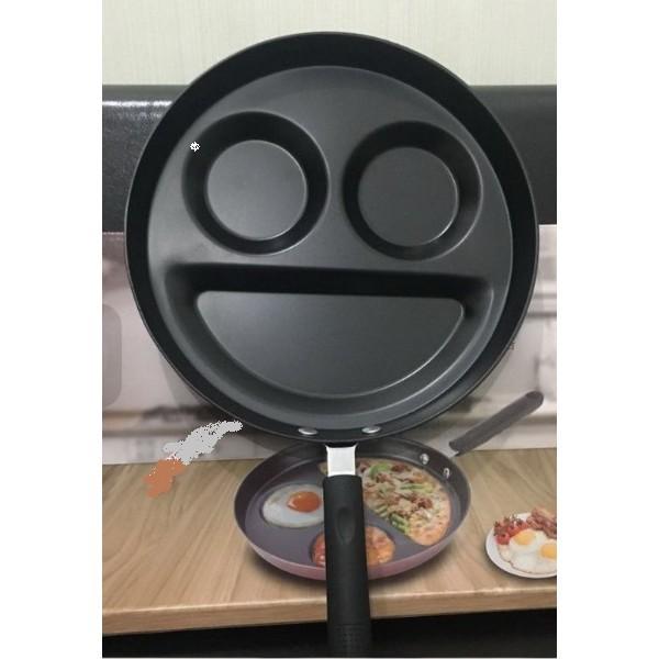 CHẢO MẶT CƯỜI 3 NGĂN CHỐNG DÍNH