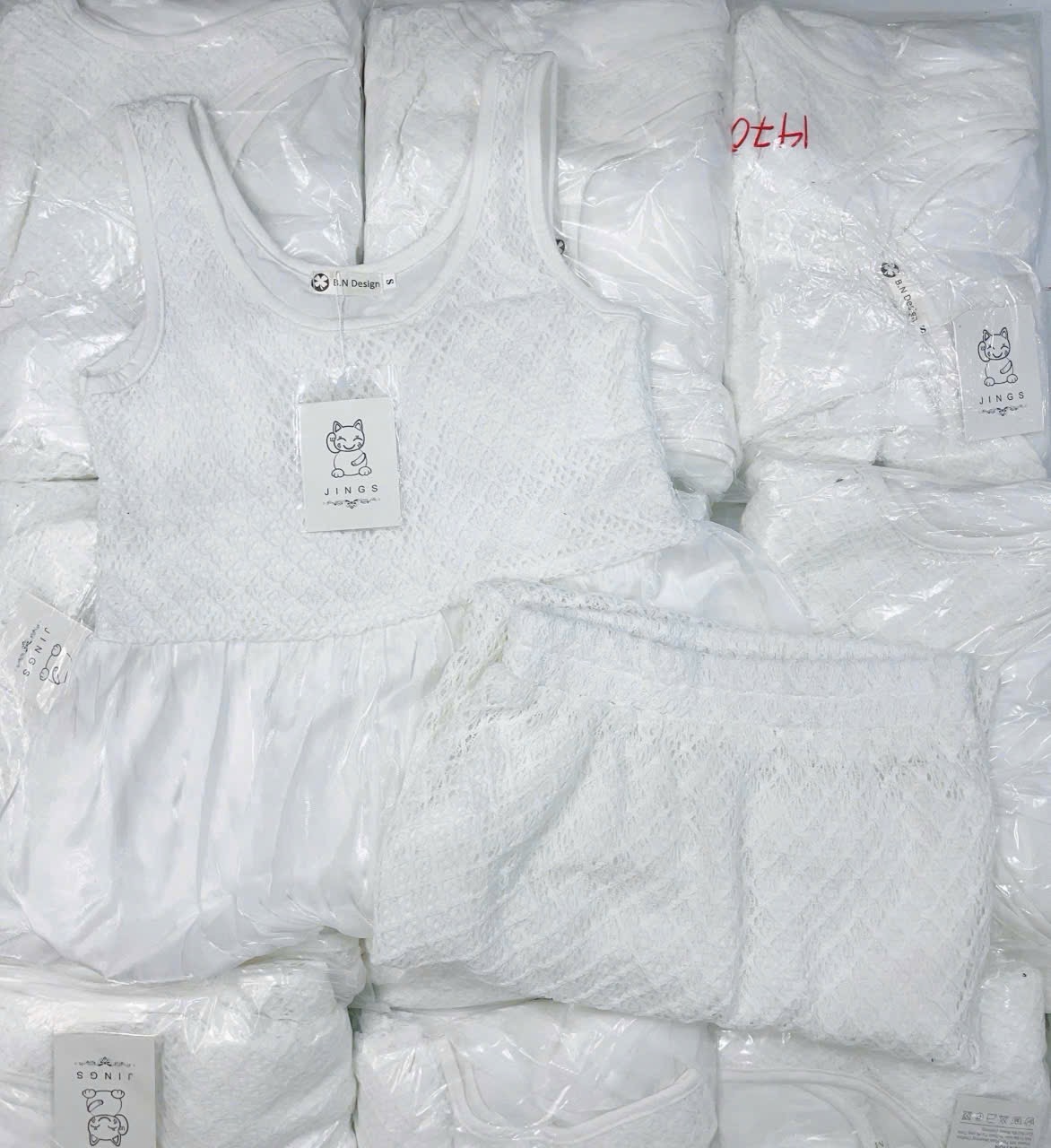 set vay ren - Set áo ren peplum đuôi tơ mix cvay dài lưới xinh vibe tiểu thư
