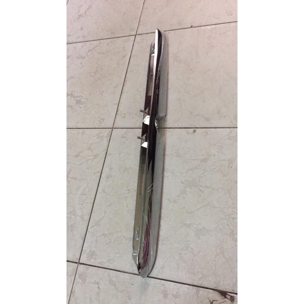 Ốp đèn soi biển số Chery QQ3/Daewoo Matiz