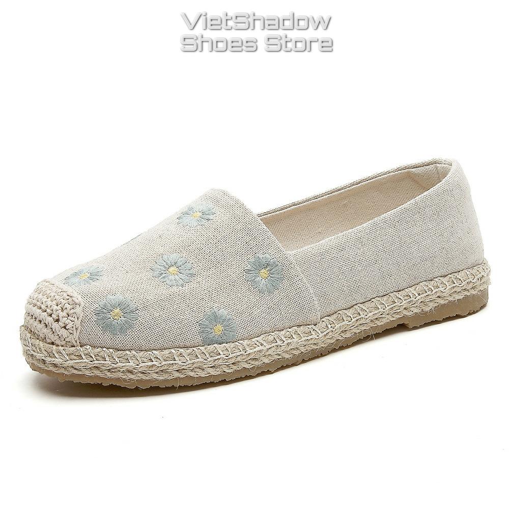 Slip on cói nữ - Giày lười vải thêu bông cúc - Chất liệu vải bố 3 màu (xanh), (xám) và (khaki) - Mã SP X-18