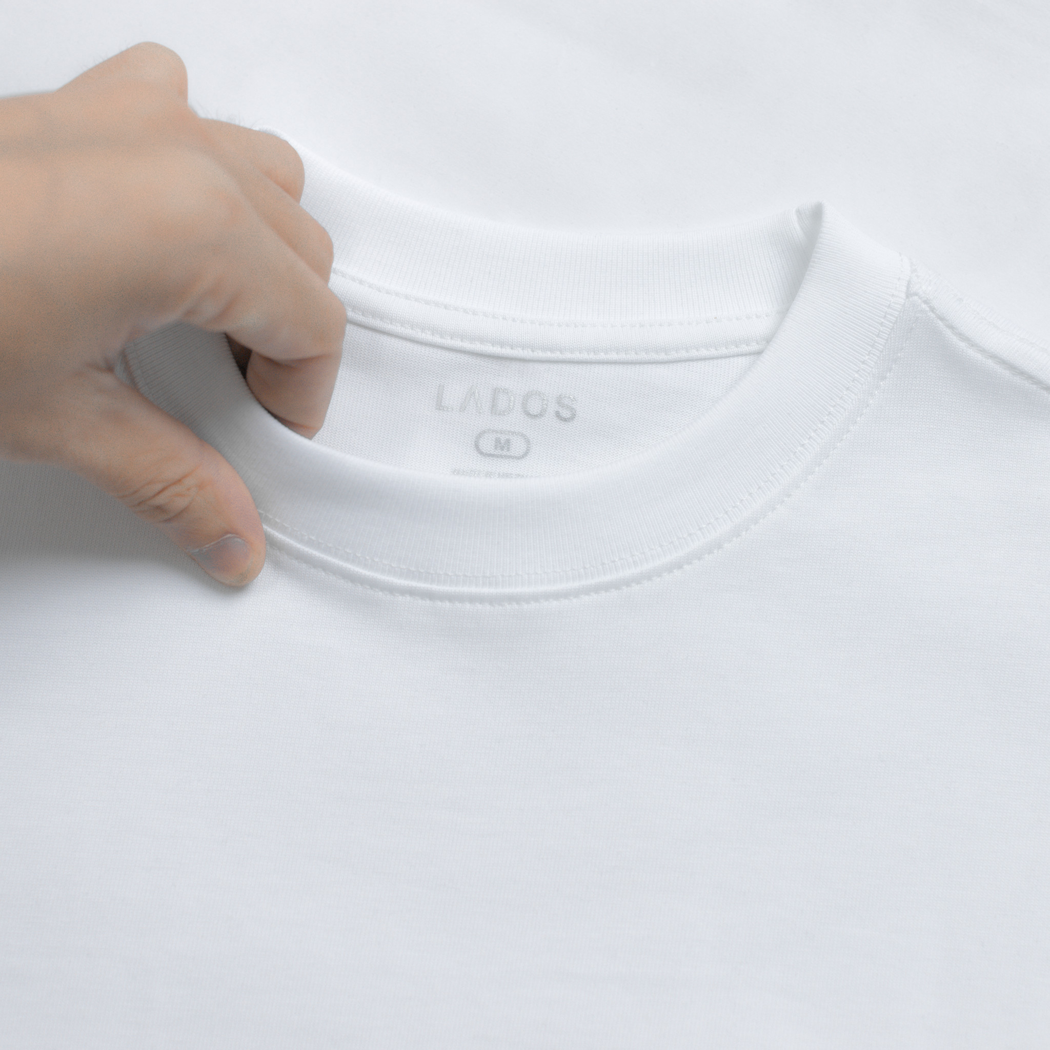 Áo Thun Tee cổ tròn 100% cotton 250gsm Unisex Lados-LD9144 chất dày dặn, thấm hút, phong cách trẻ trung