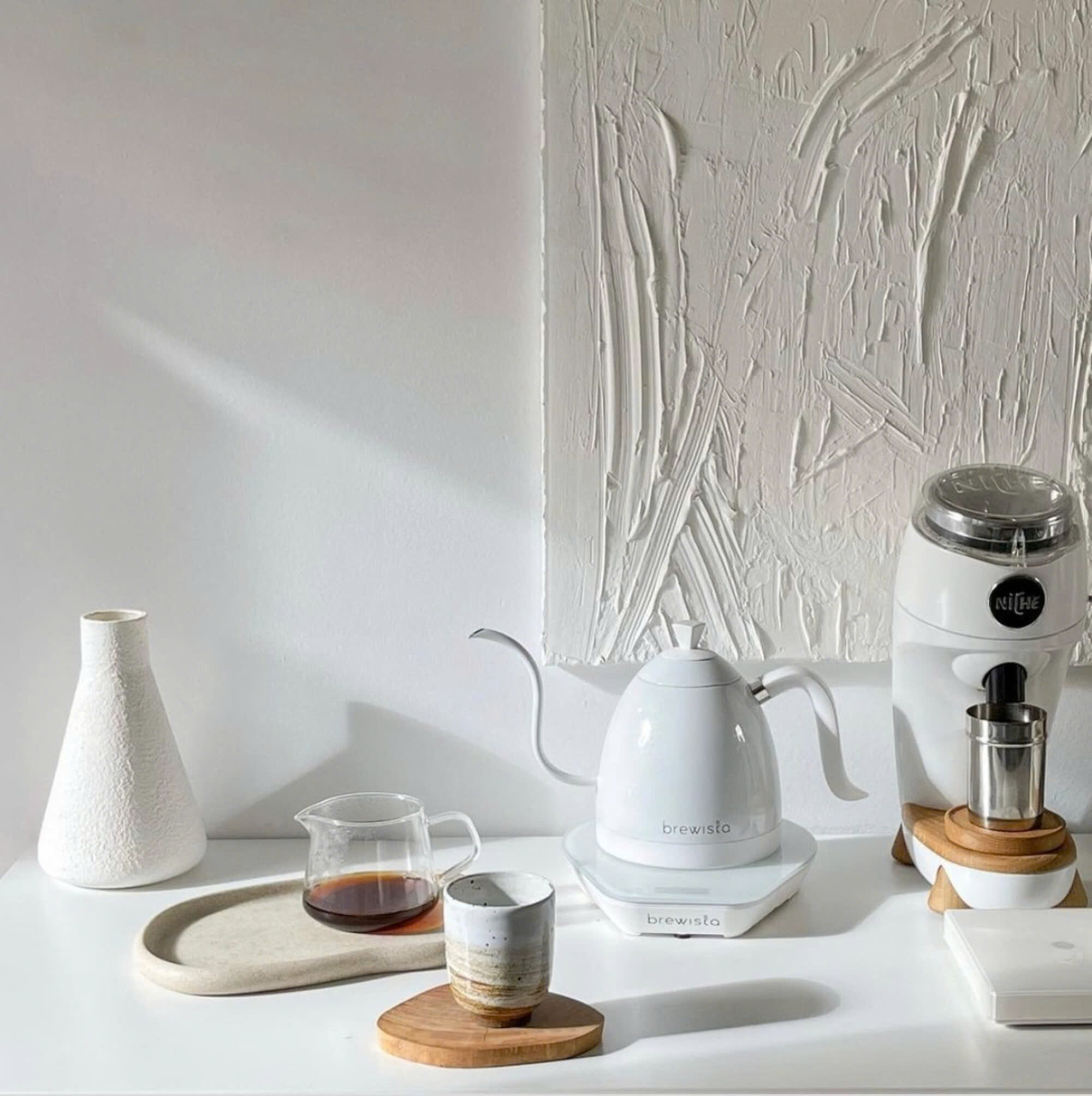 Hàng chính hãng ấm đun rót cà phê Brewista Artisan 600ml Gen 3 Pro 1500w Pure