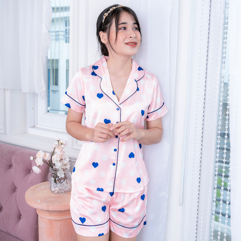 Bộ Đồ Pijama Nữ, đồ bộ Mặc Nhà Quần đùi tay cộc VILADY B152 Chất liệu Lụa Pháp (Lụa Latin) cao cấp Họa tiết Tim Bi Màu Hồng cam