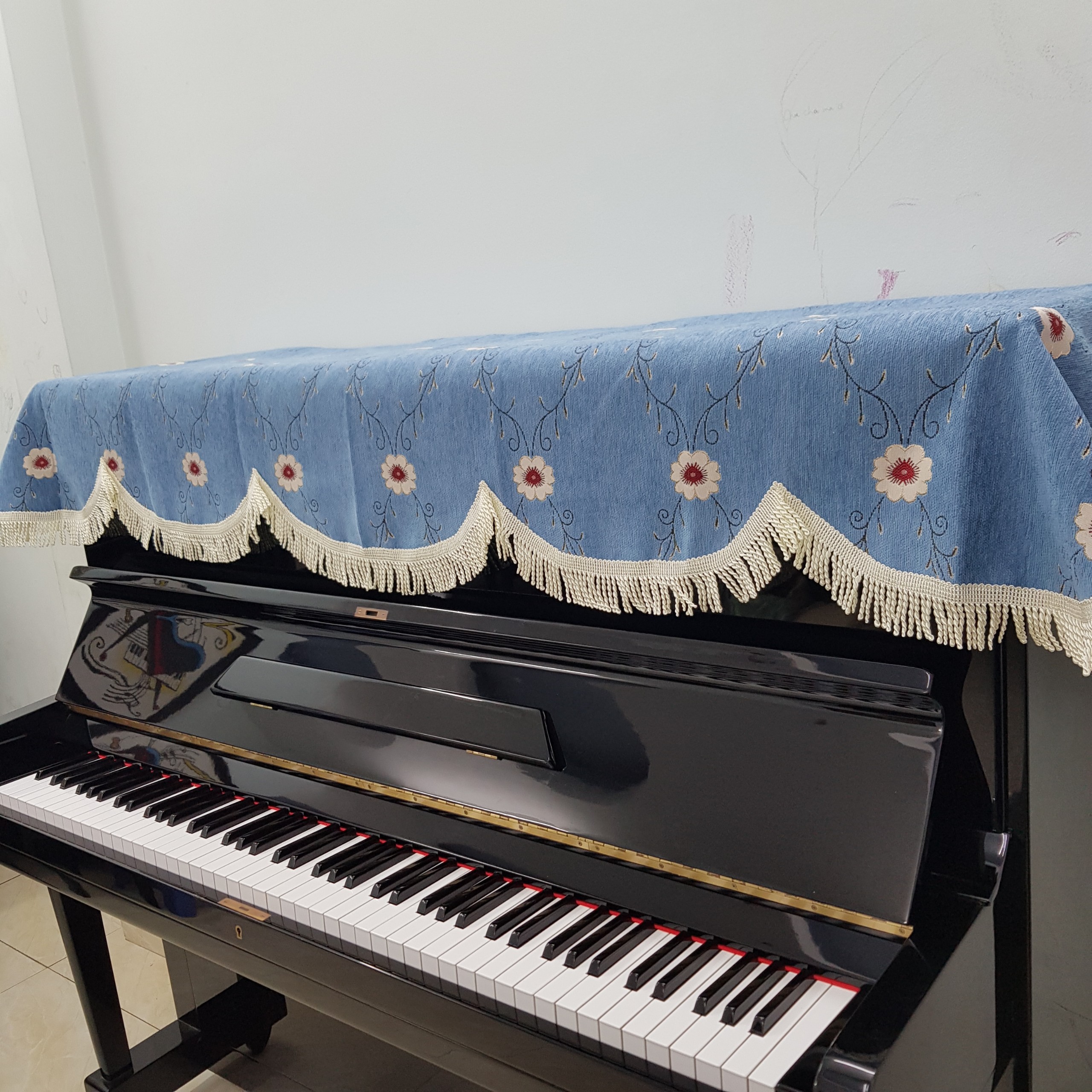 Khăn phủ đàn Piano xanh dương phối hoa